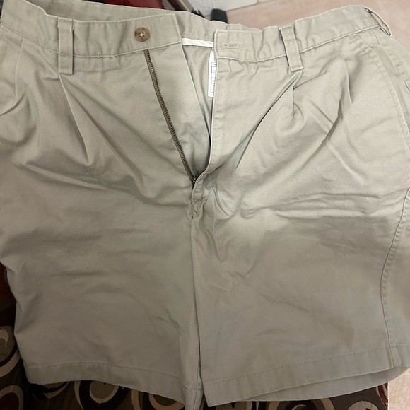 Nike Golf Pleated Chino Shorts Beige Unisex 32 (M) - Picture 4 of 8